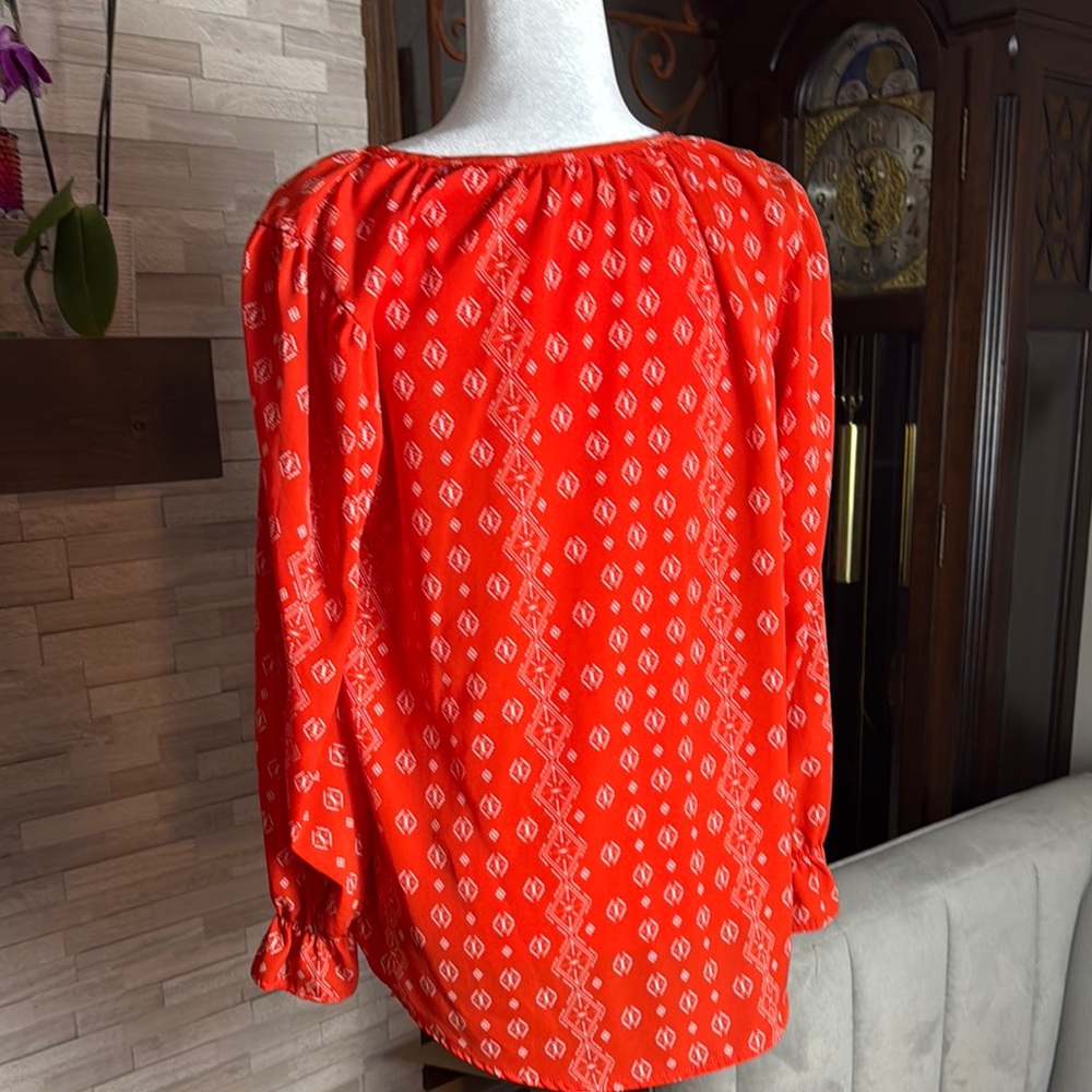 Patterned Blouse - Picture 2 of 3